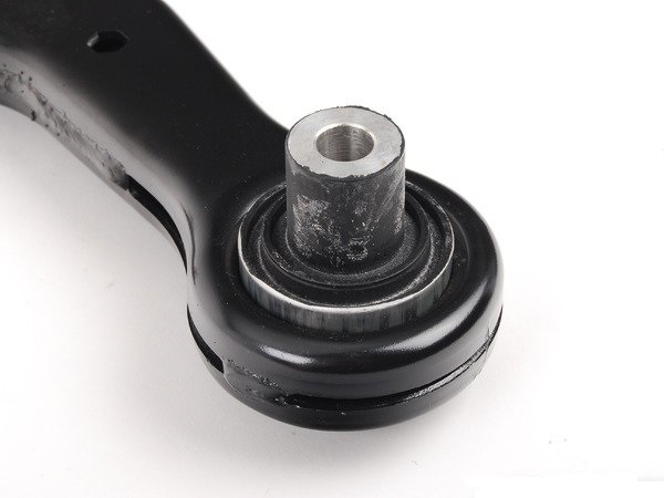 Càng A sau trái BMW X5 E53-003.jpg