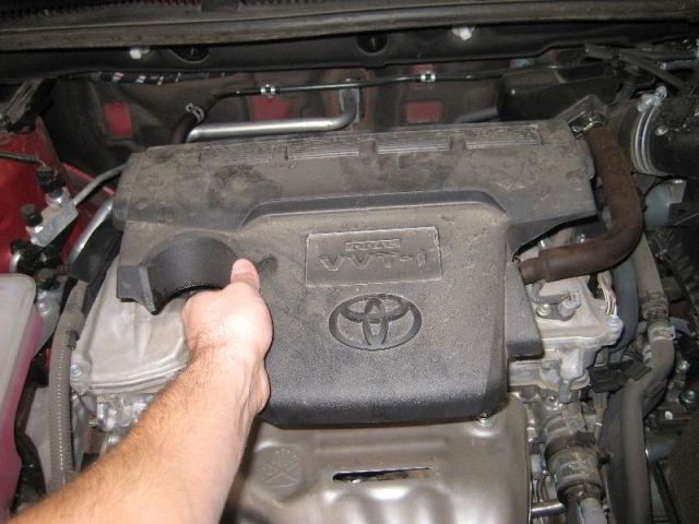 Thay thế bugi Toyota RAV 4 2013