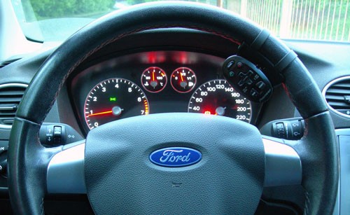 đồng hồ taplo Ford Focus 2