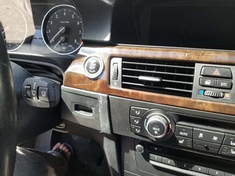 thay-the-nut-start-stop-o-to-bmw-e90